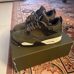 JORDAN 4 RETRO SE CRAFT MEDIUM OLIVE SZ 9.5 VNDS *🔥🔥🔥*
